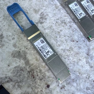 Cisco QSFP-4X10G-LR-S 4x10GBASE-LR 1310nm 10km SMF QSFP Module NO/Hol 10-3118-02 - Afbeelding 1 van 2