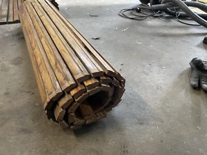 1x. Jalousie Holz außen.  Mit Holzwelle. - Bild 1 von 22
