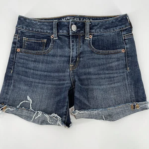 Pantalones cortos vaqueros American Eagle midi con puños para mujer talla 4 lavado oscuro - Imagen 1 de 4