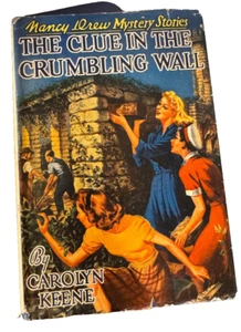 The Clue in the Crumbling Wall Nancy Drew Mystery Book (1945) Classic - Foto 1 di 7