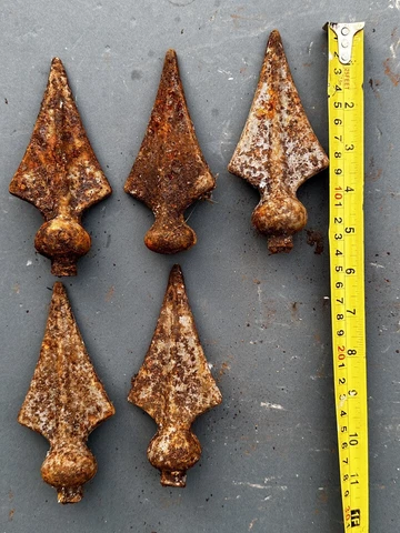 VINTAGE 5x CAST IRON GARDEN GATE FENCE FINIALS ARCHITECTURAL SALVAGE GOTHIC Cover