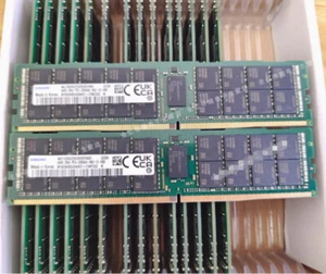 Samsung M393A8G40BB4-CWE 64G 2RX4 PC4-3200AA ECC REG RAM DDR4 - Picture 1 of 4