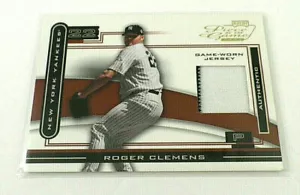 ROGER CLEMENS 2003 PLAYOFF POG-82 AUTHENTIC GAME WORN JERSEY PATCH CARD YANKEES - Picture 1 of 3