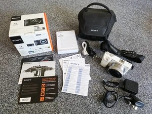 Sony Alpha A6000 (ILCE-6000L/W) 24.3MP Digital Camera with 16-50mm Lens - White - Picture 1 of 15