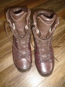 BOTAS ITURRI PARA HOMBRE CLIMA FRÍO HÚMEDO TALLA 11M EDICIÓN EJÉRCITO BRITÁNICO - Imagen 1 de 6