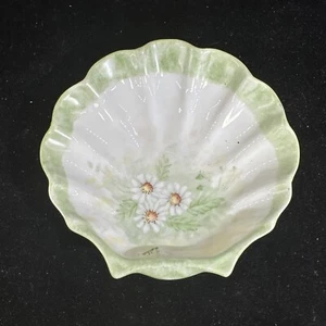 Antique Limoges Shell Trinket Dish Hand Painted Signed Lillie Green Flowers - Picture 1 of 7