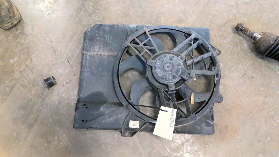 Radiator Fan Motor Fan Assembly With AC Fits 98-03 ESCORT 668795 Foto 1 de 4