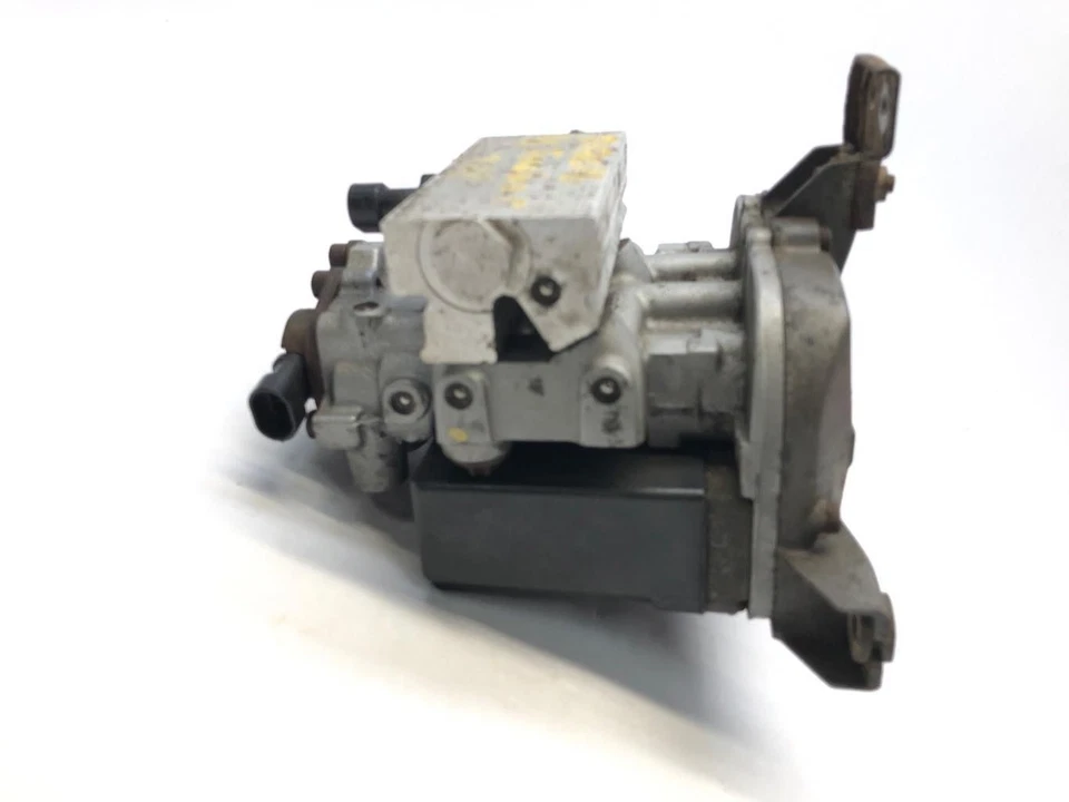 1996 - 1998 Geo Tracker Anti-Lock Brake Pump/Module Assembly OEM 18019296 - Image 1 of 4