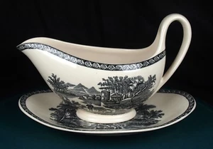 Wedgwood Lugano Gravy Boat & Saucer - 1st Quality - In Excellent Condition - Picture 1 of 2