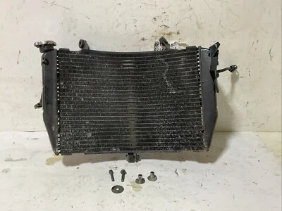 Radiador y ventiladores Yamaha YZF-R1-2005 Foto 1 de 4