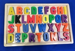 VINTAGE FISHER PRICE MAGNETISCHES ALPHABET BUCHSTABEN & TABLETT (KOMPLETT) - Bild 1 von 7