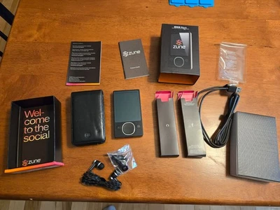 MICROSOFT ZUNE NEGRO 80GB...BATERÍA NUEVA... paquete de funda Foto 1 de 4
