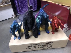 Tierra Godzilla Jumbo, Tierra Grande, Rojo Fuego y Púrpura Talla Jumbo. 4 figuras - Imagen 1 de 10