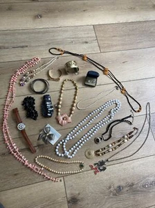 Vintage gemischtes Modeschmuck Konvolut Halsketten Ohrringe Armbänder - Bild 1 von 12