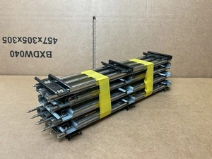 LIONEL O GAUGE TRACK 3 RAIL STRAIGHT TRACK SECTIONS PIECES 8X 250MM VERY NICE ! - Picture 1 of 5