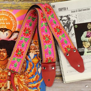 CORREA GAUCHO CUERO TACHUELAS ESTRELLAS GST280BK - LUPE