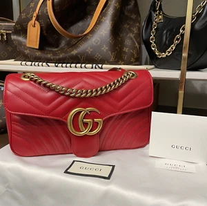 GUCCI MARMONT SMALL SHOULDER BAG RED *NEW* - Picture 1 of 17