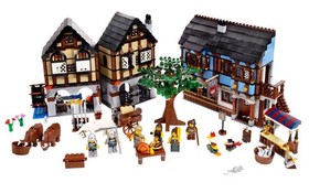 Alt of Lego Castle: Medieval Market Village (10193) 1602 Pcs. Generic 🧱