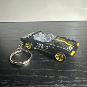 Corvette C2 Roadster schwarz Diecast Schlüsselanhänger 1:64 Hot Wheels Matchbox Geschenk - Bild 1 von 2