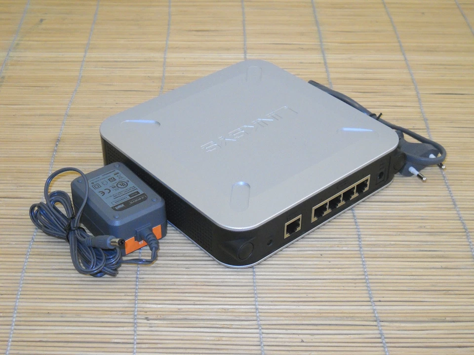 Cisco Linksys RVL200 4-Port SSL/IPsec VPN Router - Bild 1 von 1