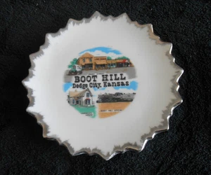 Placa decorativa coleccionable - Boot Hill Dodge City Kansas - 5" de diámetro - Imagen 1 de 4