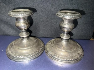 Coppia di candelabri Gorham in argento sterling rinforzati alti 4" 711g - Foto 1 di 6