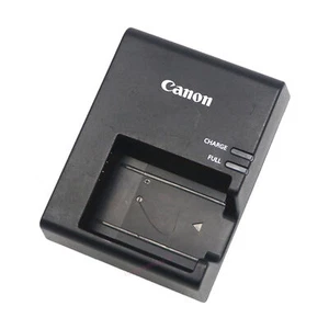 Caricabatteria originale Canon LC-E10 E10C per batteria LP-E10 Rebel T3 T5 T6 T7 EOS 1200D - Foto 1 di 2