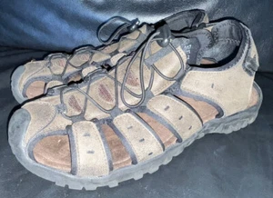 HERREN GRÖSSE 9 BRAUNE WANDERSANDALEN ROTE FISCHE MINIMALE GEBRAUCHSSPUREN - Bild 1 von 9