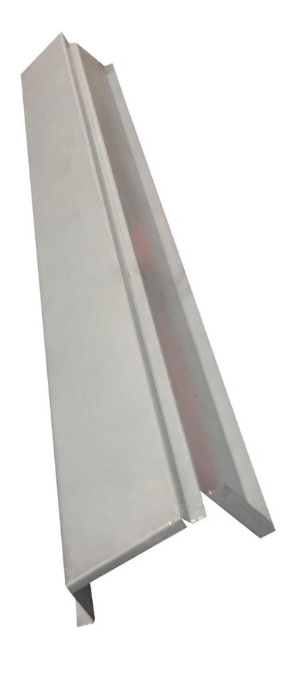 1953-1962 TRIUMPH TR2 & TR3 ROCKER PANEL DRIVER SIDE - Imagem 1 de 3