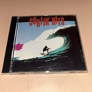 SURFIN’ HITS • The Beach Boys Jan & Dean Chantays Surfaris Dick Dale Trashmen - Imagen 1 de 6