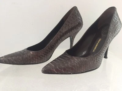 Zapatos de tacón DEVI KROELL Gunmetal piel de serpiente PITÓN EE. UU. 7,5 UE 38 $890 Foto 1 de 4