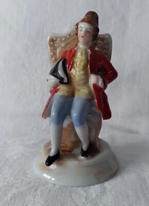 Vintage besetztes Japan viktorianischer Kolonialmann Figur Stuhl schwarz Dreispitzhut - Bild 1 von 8