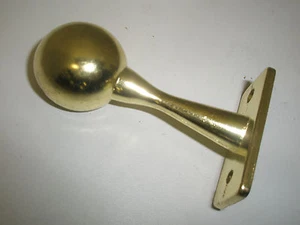 PAIR x 19 mm END BRACKETS SUPPORT WARDROBE RAIL FITTINGS ELECTRO BRASS FINISH - Picture 1 of 7