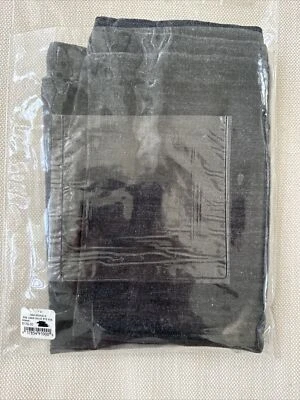 One Restoration Hardware 果阿亚麻纯色标准假黑色 — 第 1/4 张图片