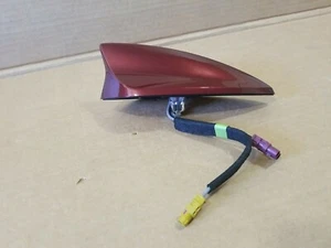 2015-2017 CHEVROLET IMPALA SHARK FIN RADIO ANTENNA RED ROCK MET 23346113 - Picture 1 of 10