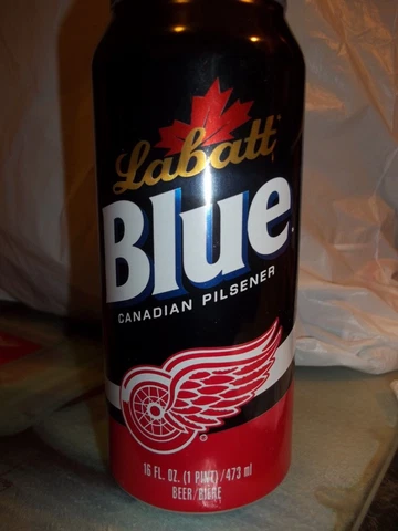 2016 DETROIT RED WINGS.16oz  LABATT BLUE BEER 16oz Cover