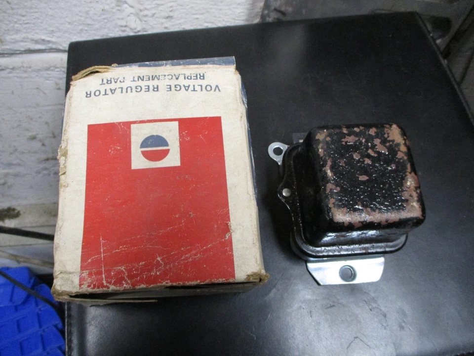 NEW 1963-1968 PONTIAC 1963 TEMPEST VOLTAGE REGULATOR NORS USA MADE - Image 1 of 4