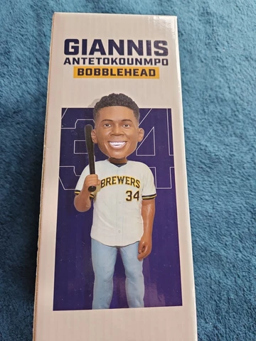 Milwaukee Brewers Giannis Antetokounmpo bobblehead SGA 9/11/22 w/ box bucks mvp Cover