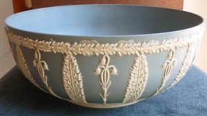 Vintage Dialene Better Maid Blue Plastic 168 Bowl Wedgwood Jasper Ware Style - Picture 1 of 8