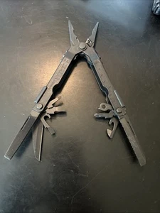 One Gerber MP600 Multi-tool Needle Nose With Carbide Cutters - Picture 1 of 13