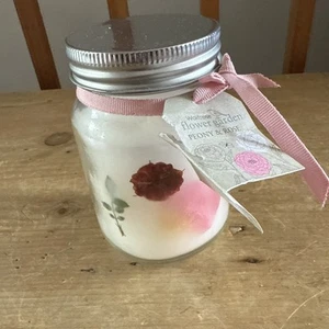 Waitrose Blumengarten Pfingstrose und Rose Kerze im Glas mit Deckel, nagelneu, unbenutzt - Bild 1 von 5