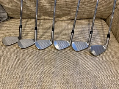 Juego de hierros Mizuno MP-18 5-PW S300 rígidos Tour blanco AMT ejes/hombres diestro Foto 1 de 4