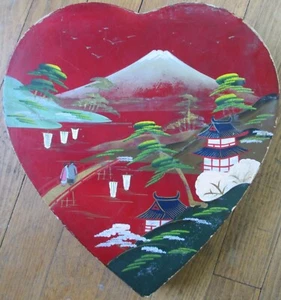 Heart Shaped Japanese 1950s Box Original Art Hand Painted Mt. Fuji Lacquerware - Picture 1 of 4