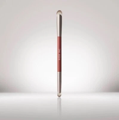 Pincel de sombra Rose Inc ponta dupla - Pincel de maquiagem número 8 - Imagem 1 de 4