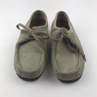 olive green wallabees