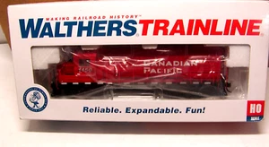 Walthers TRAINLINE HO SCALE 931-2501 EMD GP15-1 Canadian Pacific Locomotive NEW - Picture 1 of 14