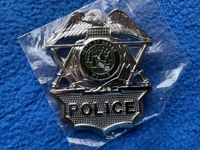 Stephen King's It Derry City Police Badge Movie Prop Replica [BAM! Horror Box] - Image 1 of 2