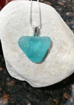Colgante de cristal de mar azul: en forma de corazón en cadena S.S. de 20". Foto 1 de 4