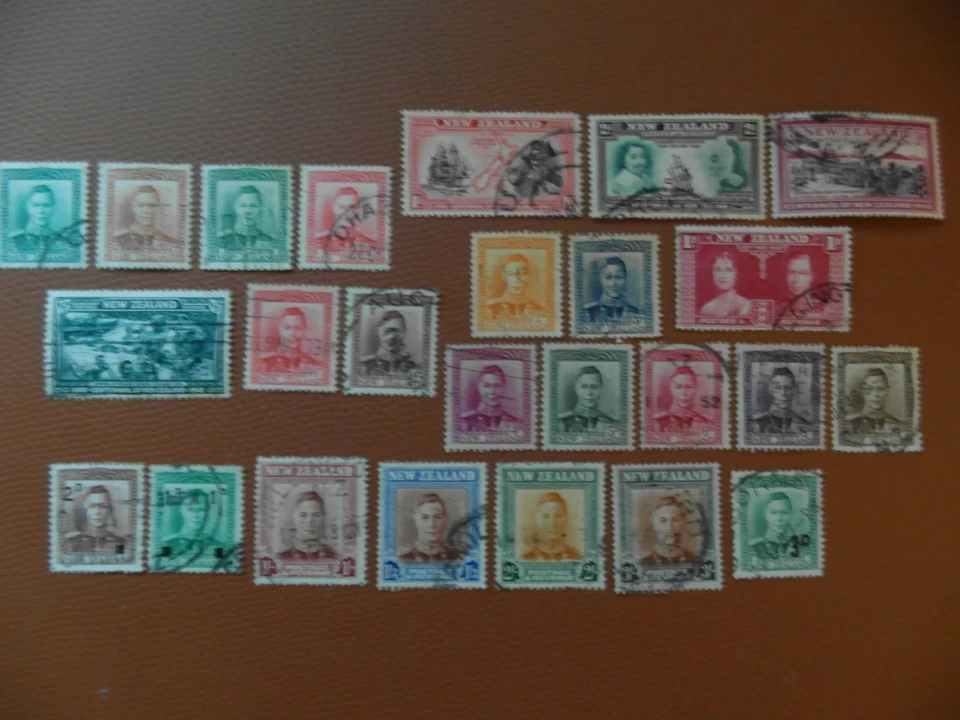 Stamps : KGVI New Zealand defs. 1938-52 complete, fine used.cv£19.3o - Image 1 of 1