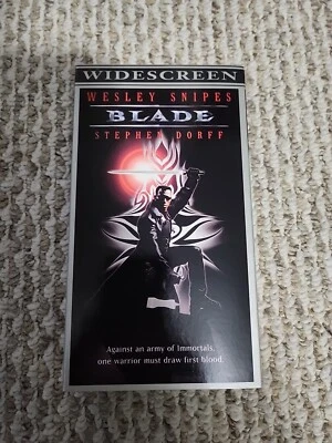 Blade VHS Widescreen Edition Wesley Snipes  Stephen Dorff  Vampire Hunter  - Image 1 of 4